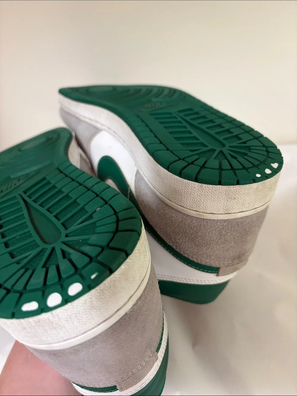 Air Jordan 1 Mid SE Grey Pine Green DC7294-103 Men’s Size 11 - BEATER